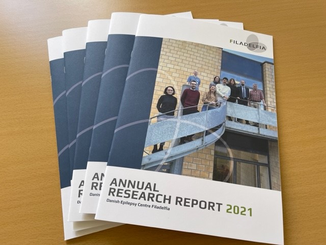 Foto af den årlige forskningsrapport 2021